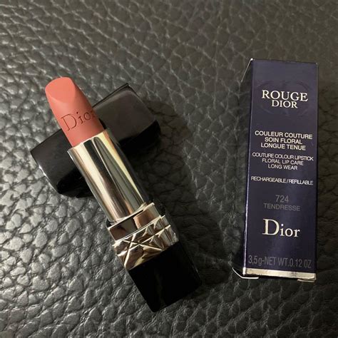 dior 亮片口紅|迪奧藍星唇膏：訂製色選，富藴保濕護唇成分 .